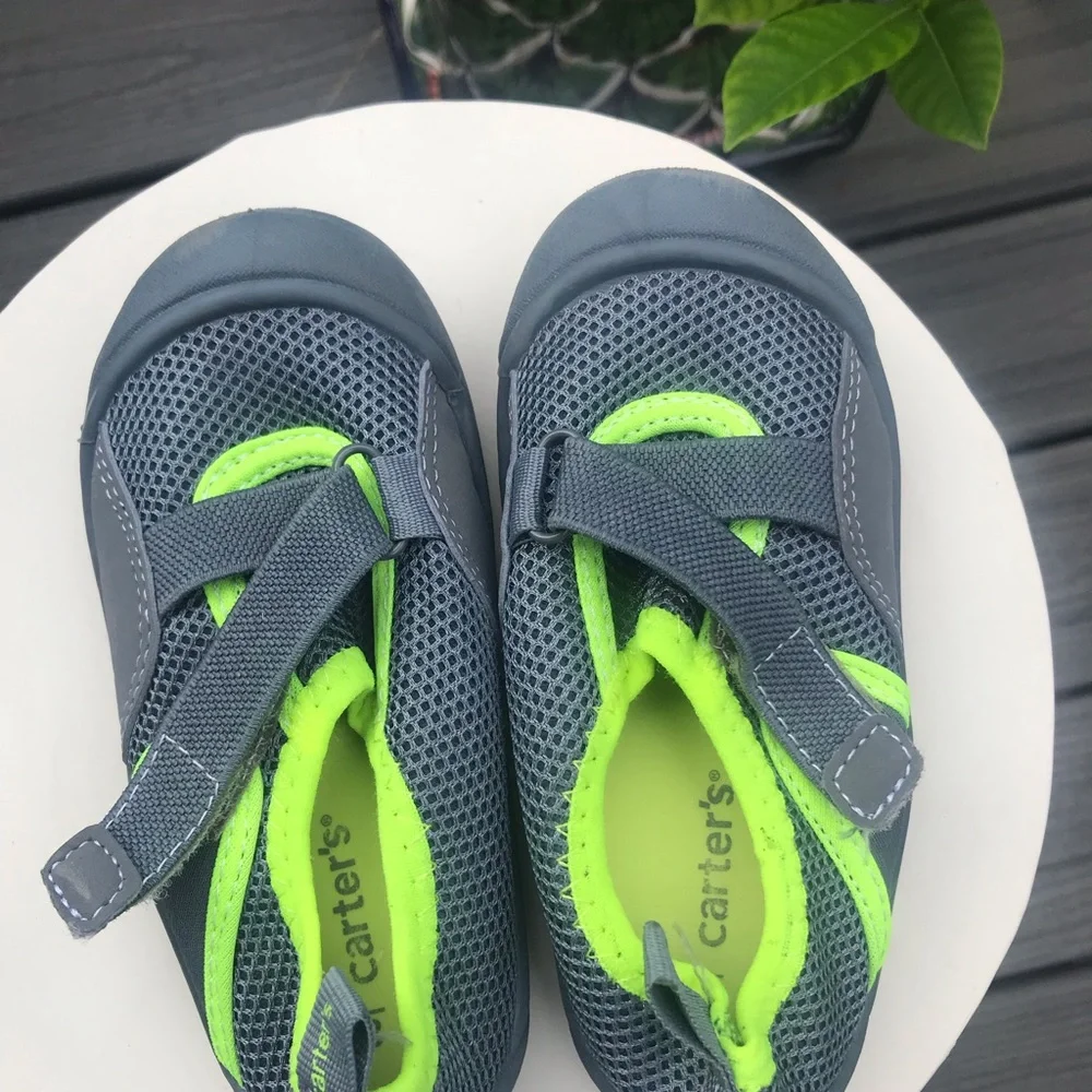 Carter’s beach/water shoes
